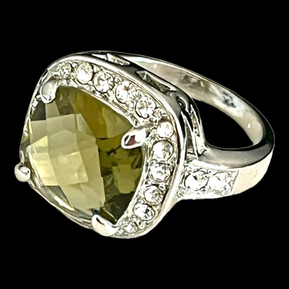 New Silver Tone Green Crystal Statement Ring Size 7 Halo Cocktail - 2U